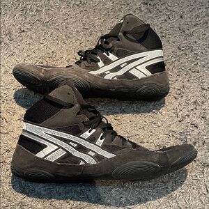 Asics snap down wrestling shoes